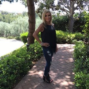 Meet your Posher, Deborah